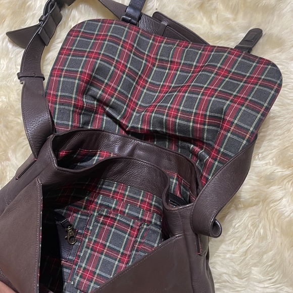 Trask Soft leather messenger bag - Picture 6 of 11